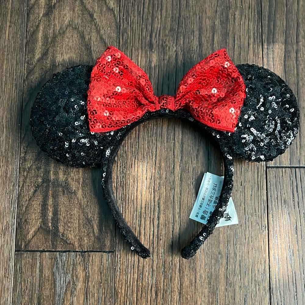 Minnie Mouse ears